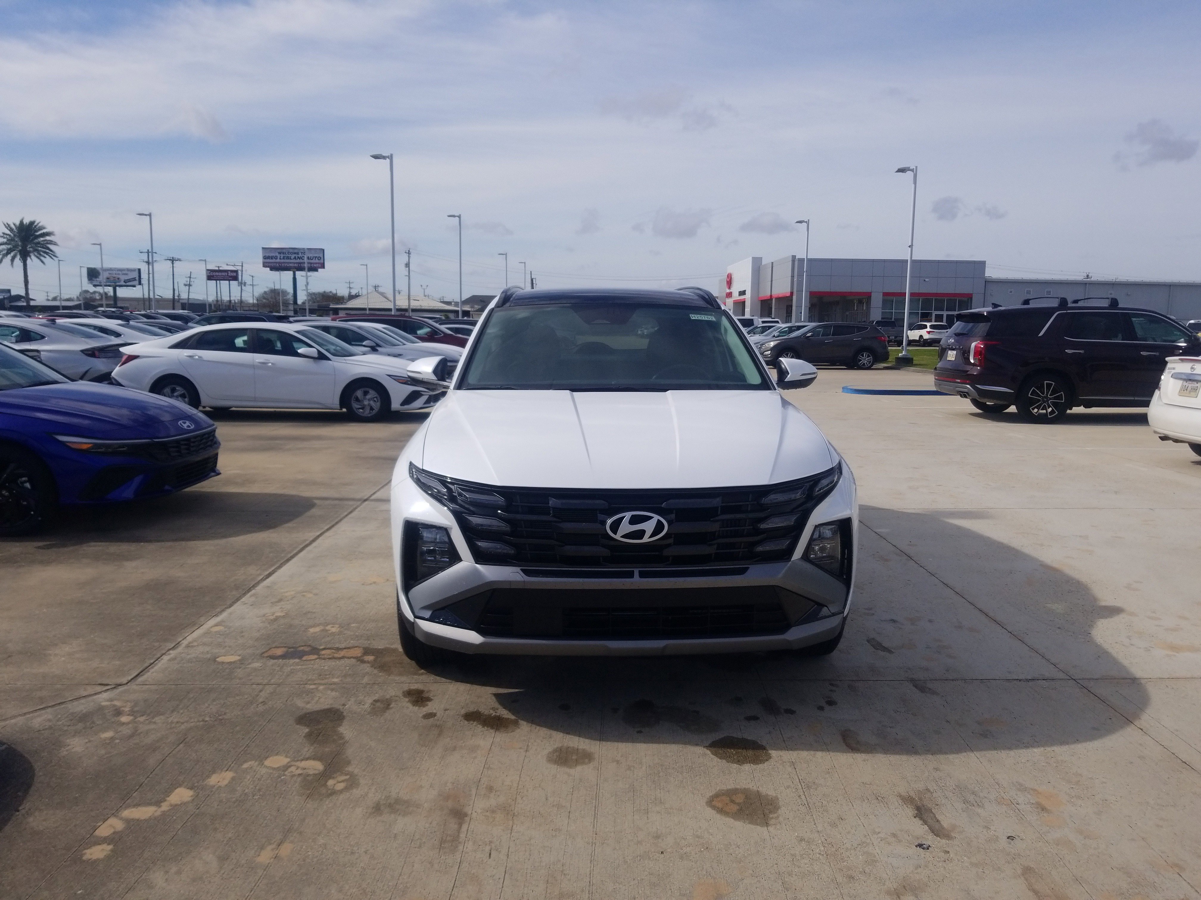 New 2025 Hyundai Tucson SEL image 2