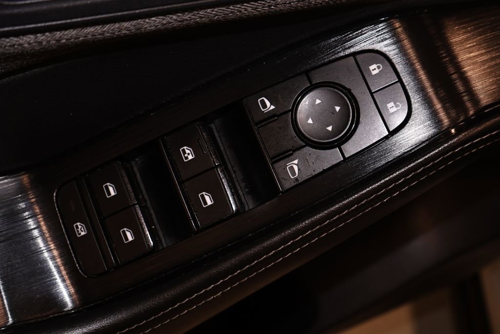 Used 2022 Nissan Rogue SV image 12