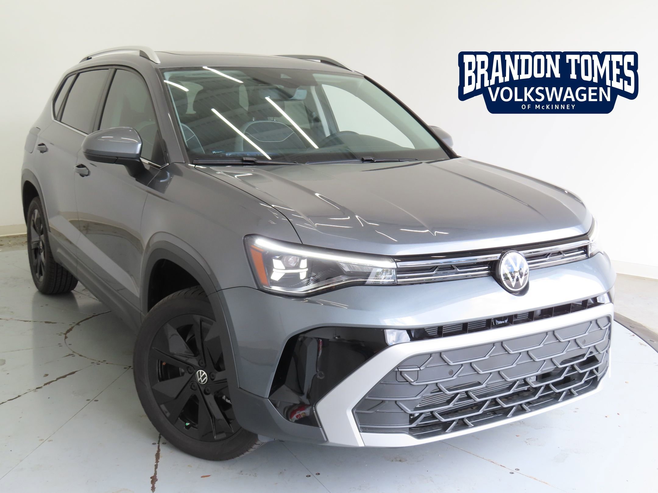 New 2025 Volkswagen Taos SE