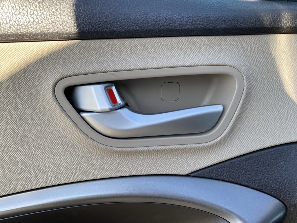 Used 2017 Hyundai Santa Fe Sport image 14