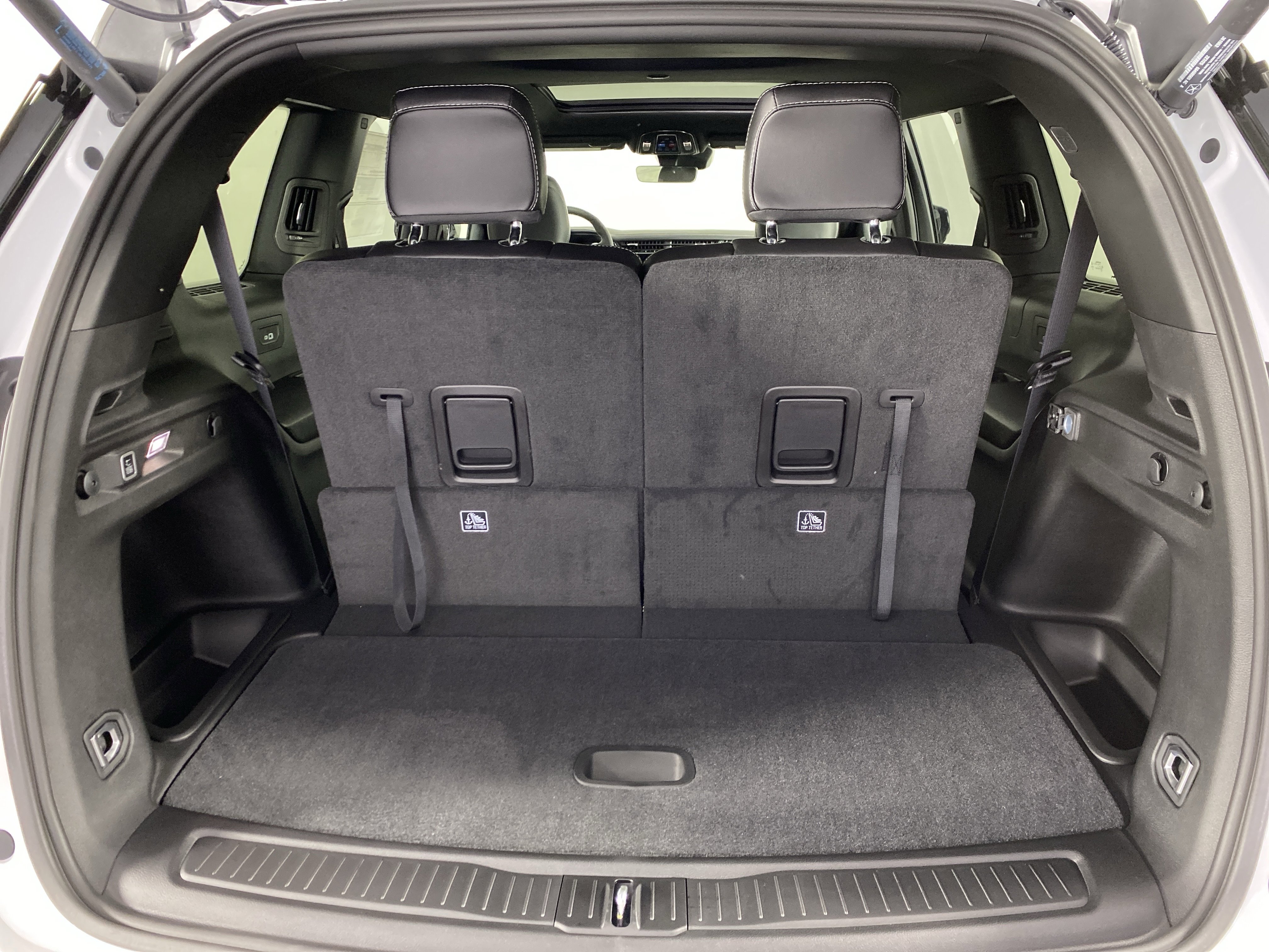 New 2025 Jeep Grand Cherokee L Limited w/ Black Appearance Package image 34