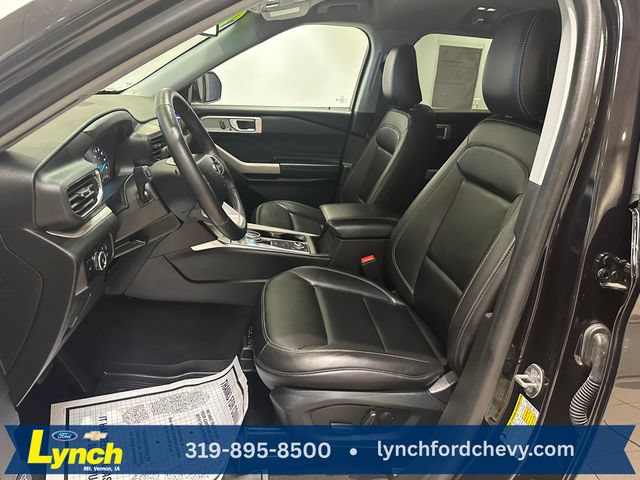 Used 2024 Ford Explorer XLT w/ Equipment Group 202A AWD/4WD image 7