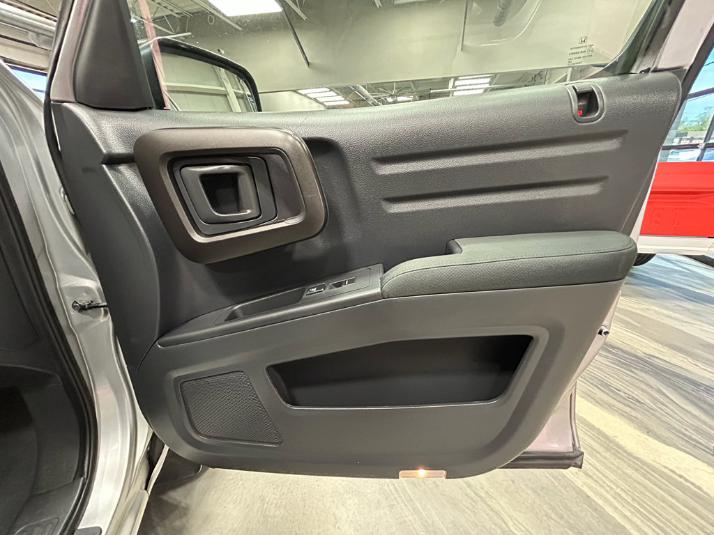 Used 2013 Honda Ridgeline Sport image 32