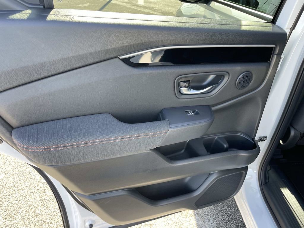 New 2026 Honda Pilot Sport image 11