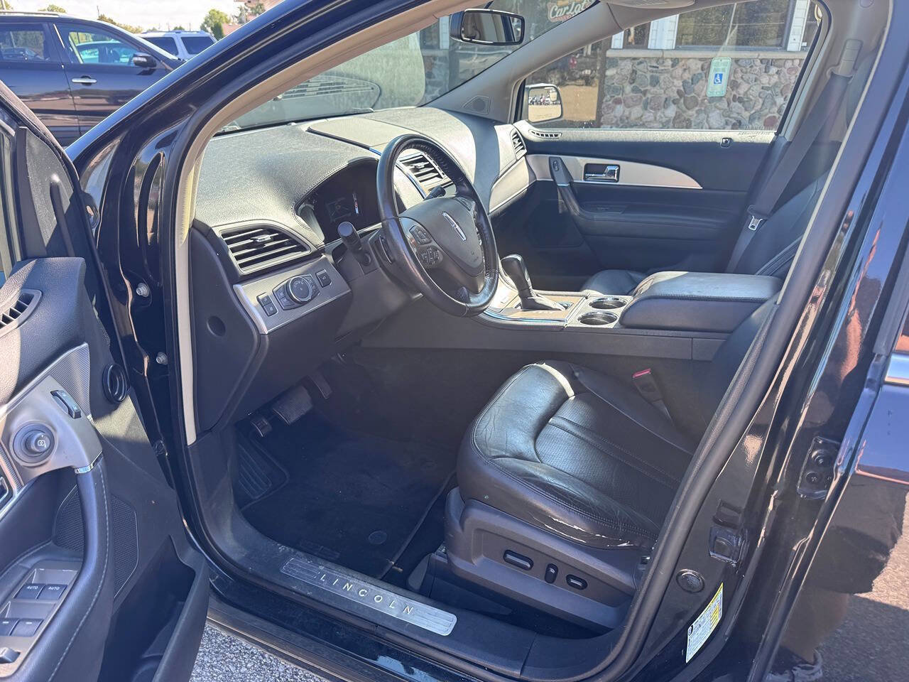 Used 2014 Lincoln MKX AWD image 8