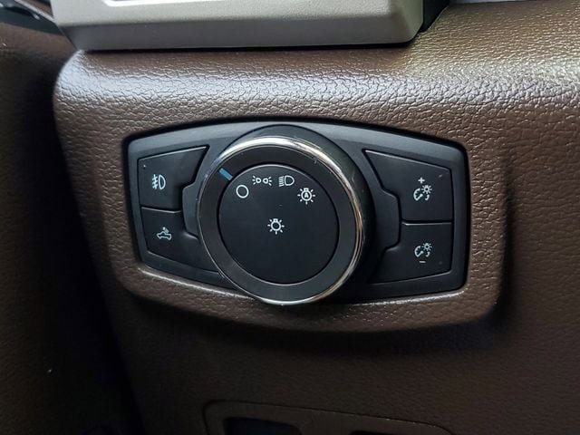 Used 2021 Ford F250 King Ranch w/ King Ranch Ultimate Package AWD/4WD image 36