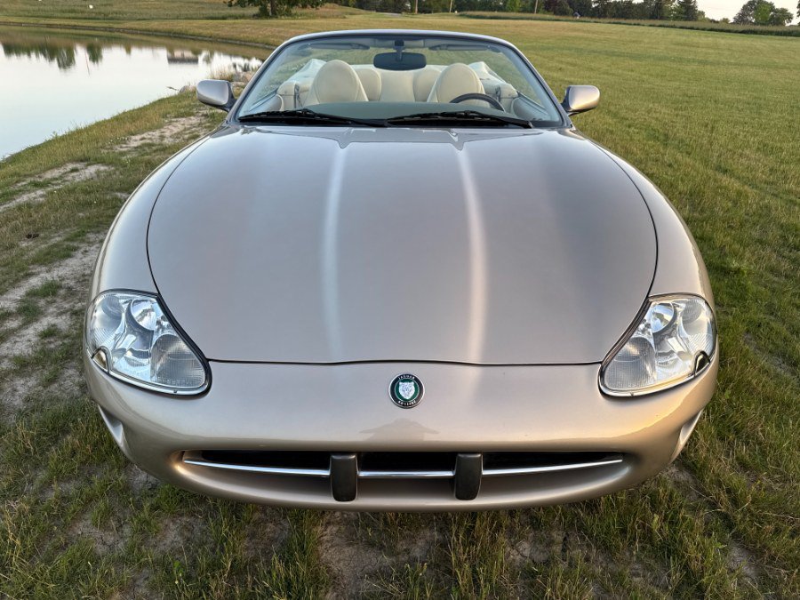 Used 1997 Jaguar XK8 Convertible RWD image 22