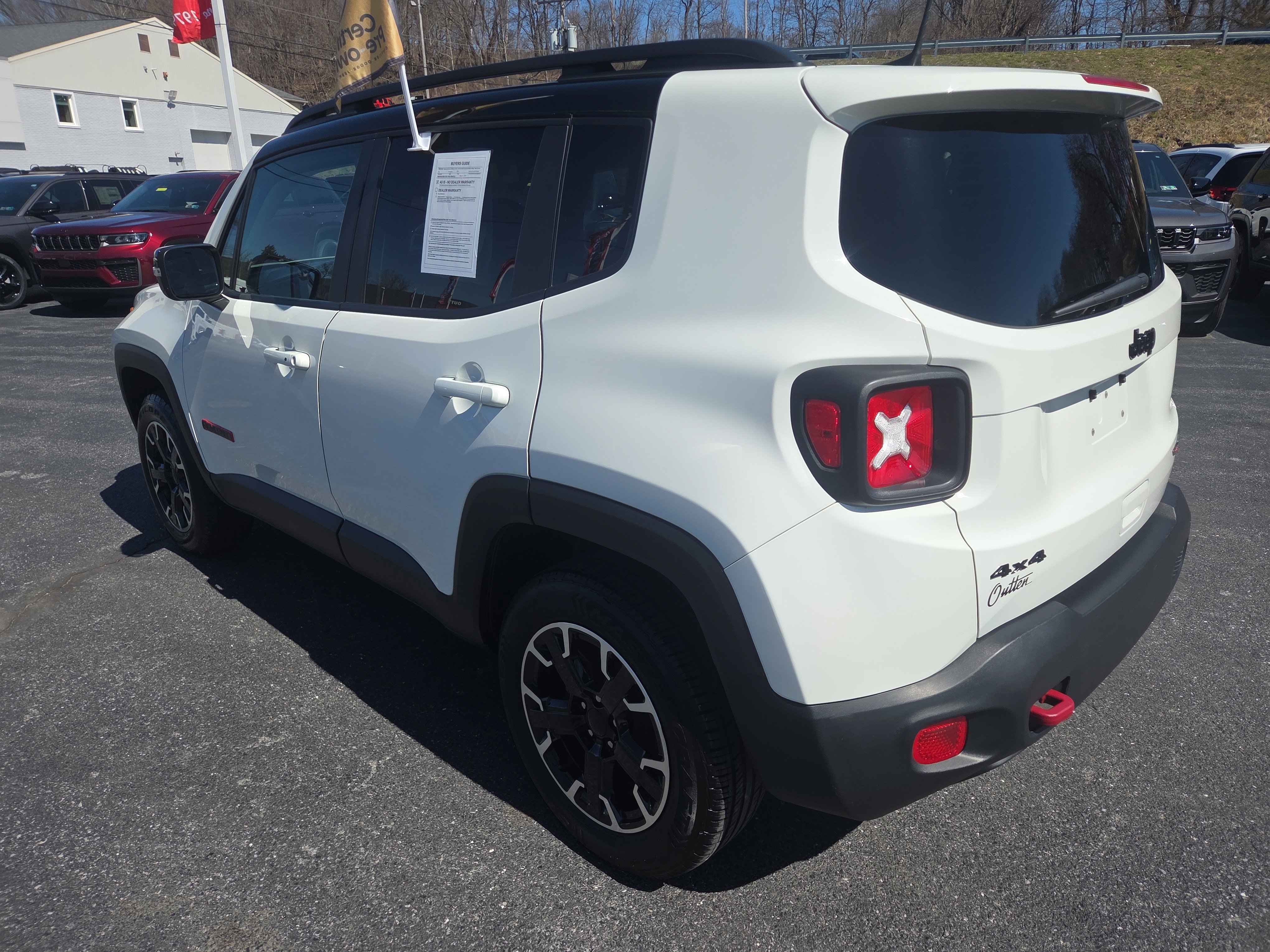 Certified 2023 Jeep Renegade Trailhawk AWD/4WD image 5