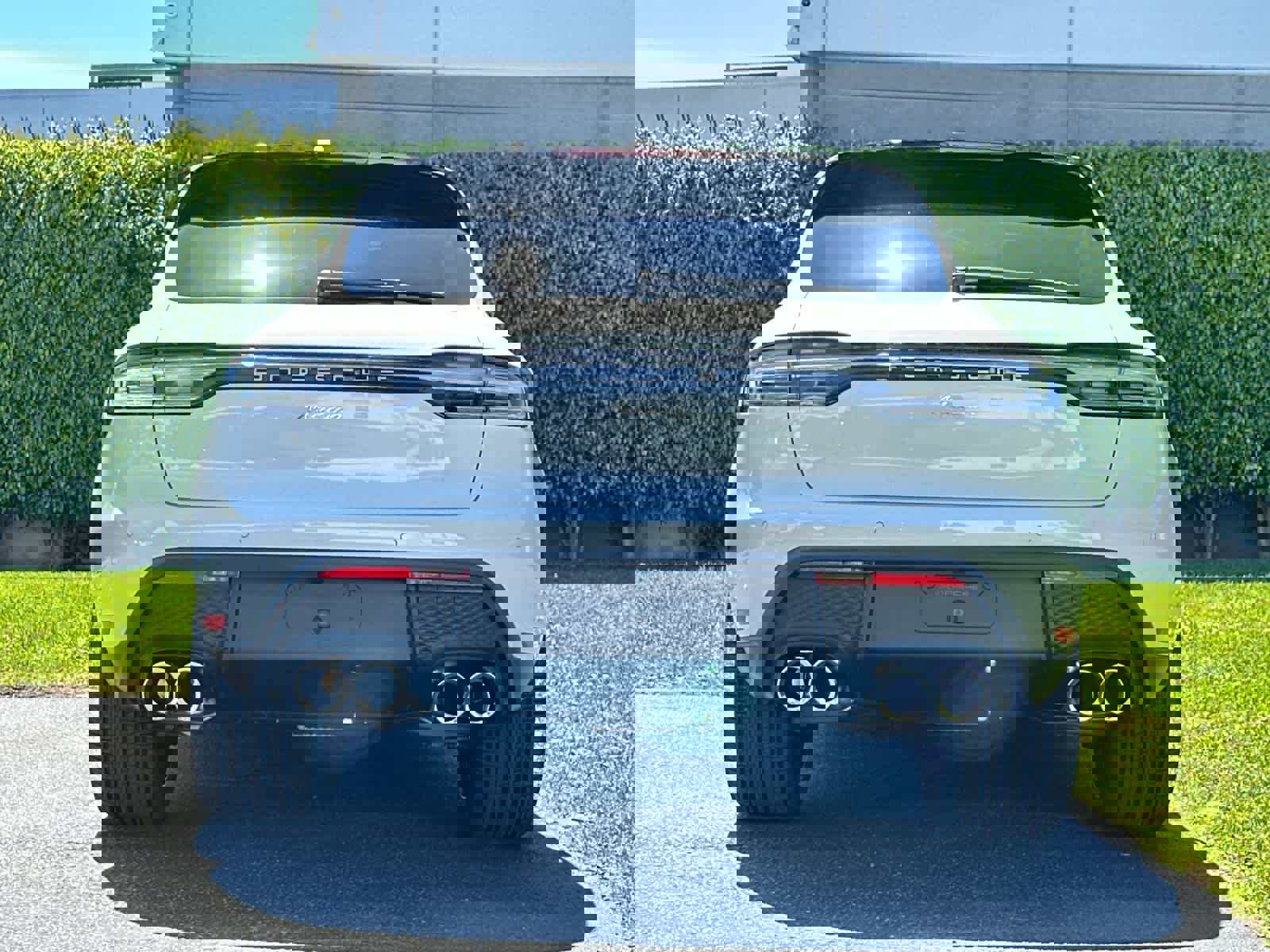 New 2026 Porsche Macan image 7