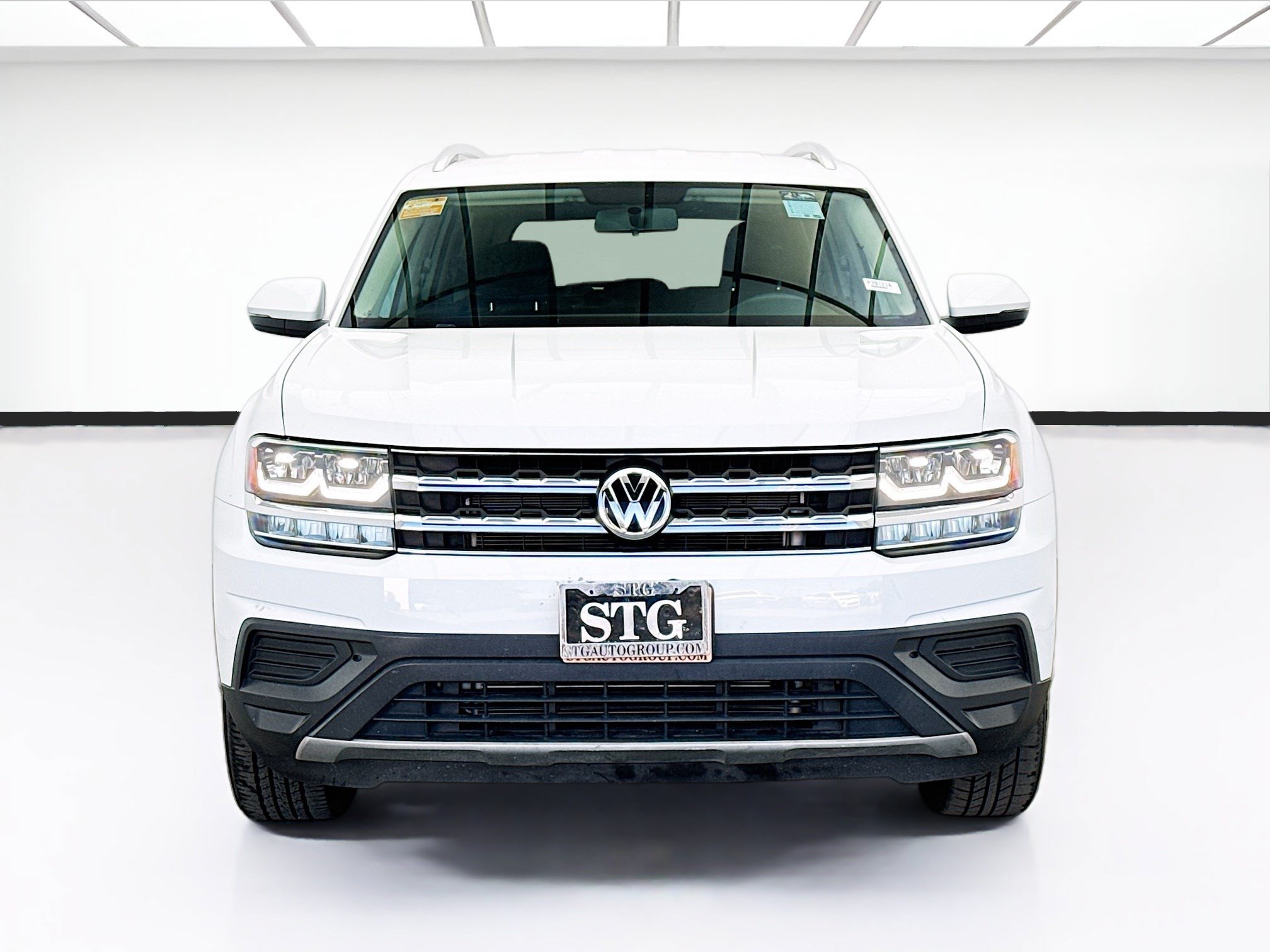 Used 2018 Volkswagen Atlas S FWD image 2