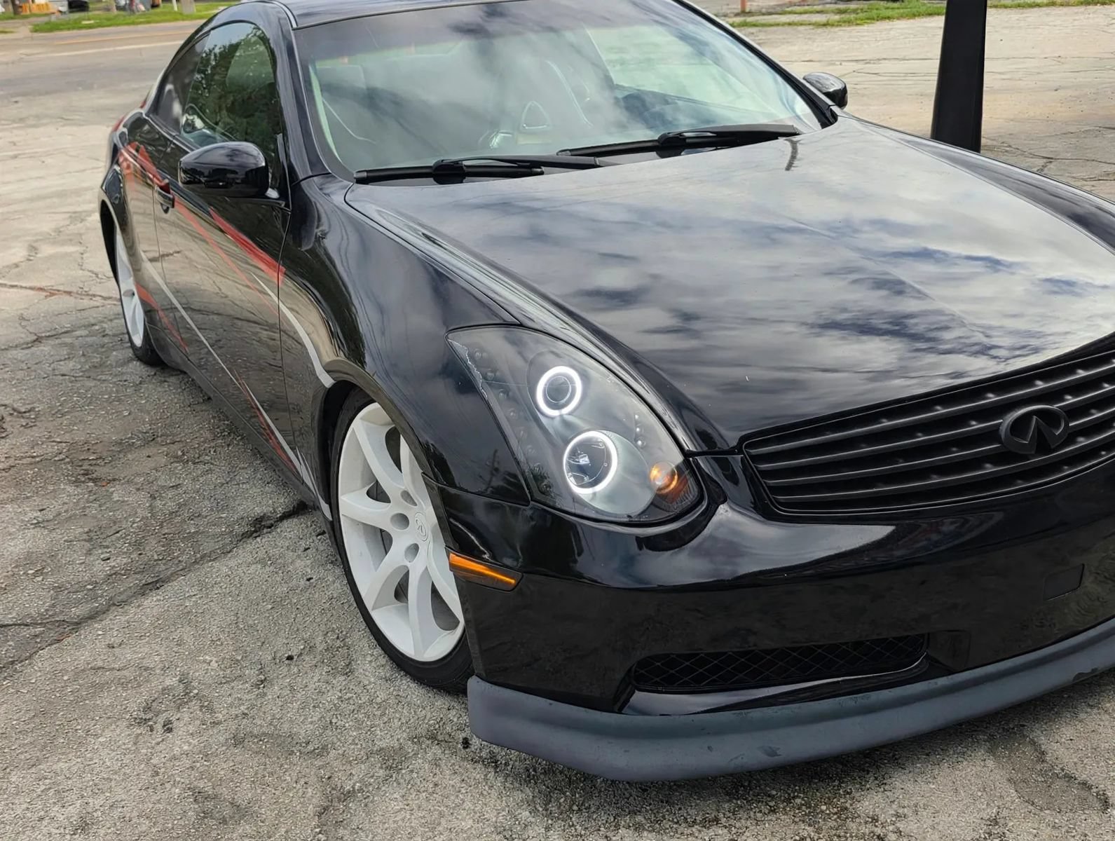Used 2004 INFINITI G35 Coupe w/ Premium Pkg RWD image 8