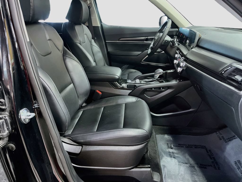 Used 2025 Kia Telluride S AWD/4WD image 31
