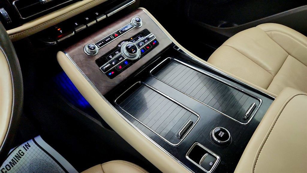 Used 2022 Lincoln Aviator Reserve w/ Equipment Group 201A RWD image 22