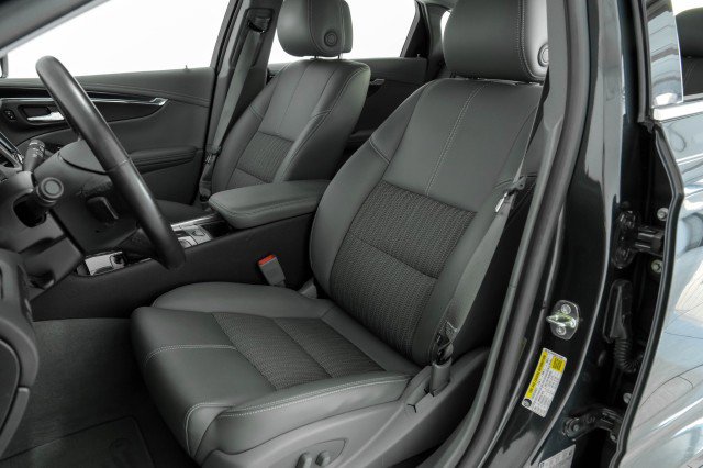 Used 2014 Chevrolet Impala LT w/ Convenience Package image 29