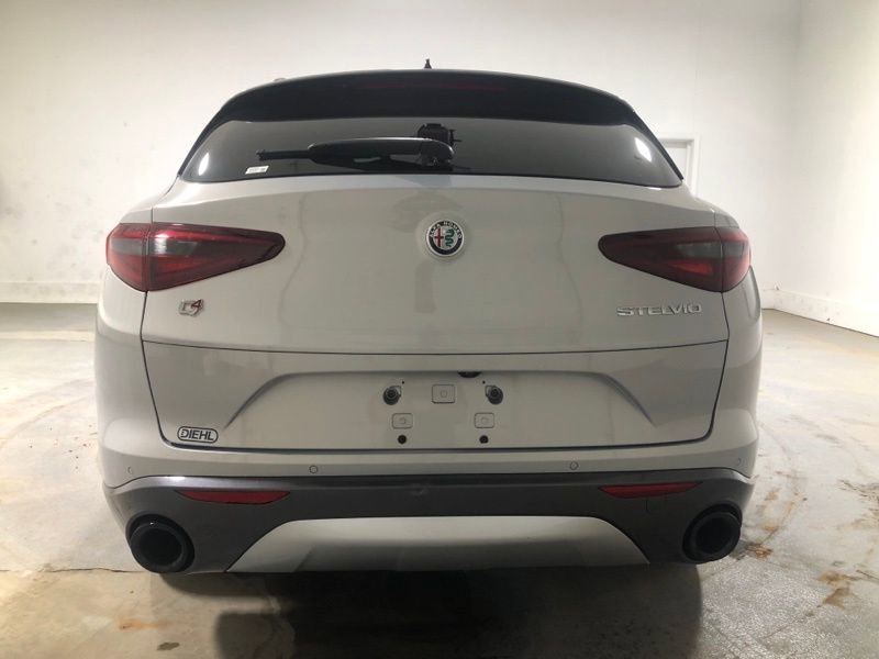 Used 2022 Alfa Romeo Stelvio Ti w/ Active Assist Plus Package image 6
