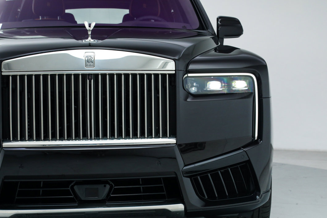 Used 2025 Rolls-Royce Cullinan AWD/4WD image 11