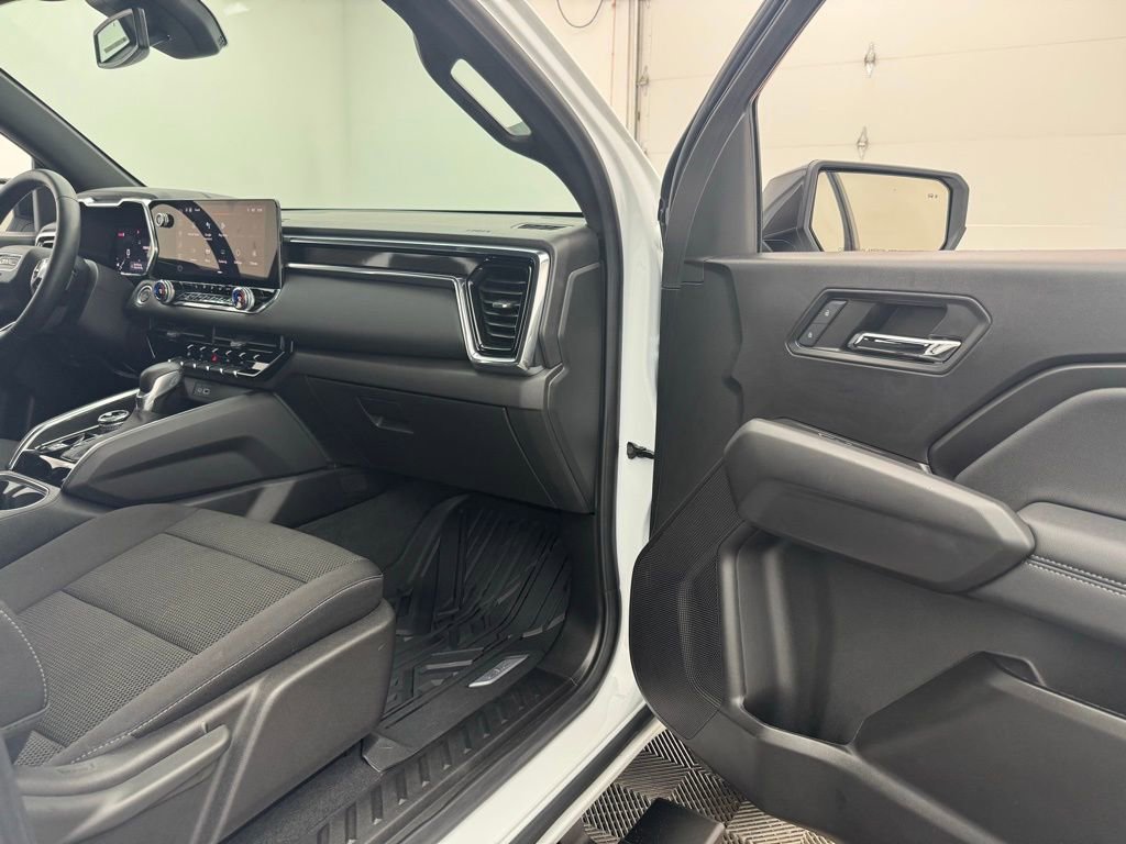 Used 2024 GMC Canyon Elevation w/ Convenience Package image 29