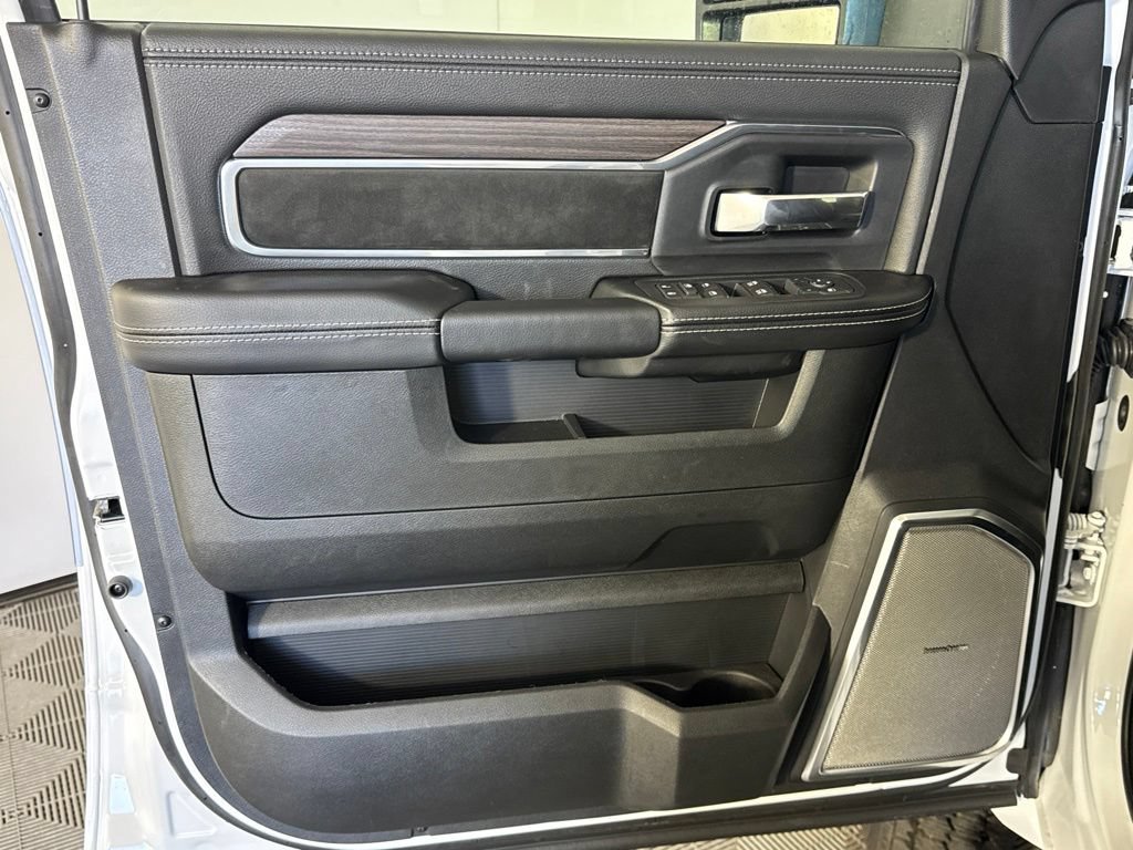 New 2027 RAM 5500 Tradesman AWD/4WD image 29