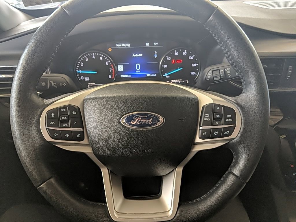 Used 2023 Ford Explorer Limited w/ Limited Technology Package image 18