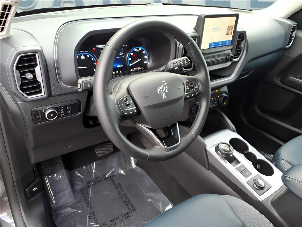Used 2024 Ford Bronco Sport Outer Banks image 18