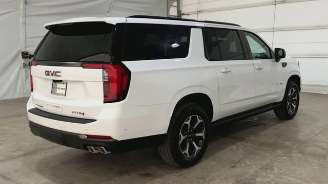 New 2026 GMC Yukon XL AT4 Ultimate AWD/4WD image 8
