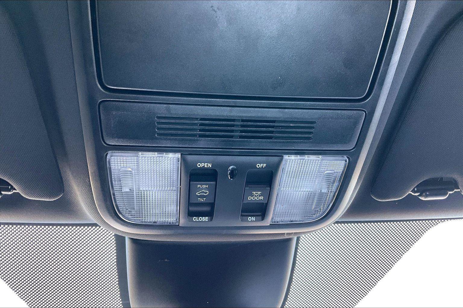 Used 2024 Honda Odyssey Sport image 36