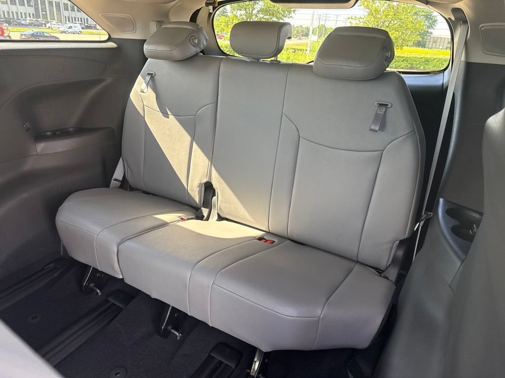 Certified 2025 Toyota Sienna XLE w/ XLE Plus Package AWD/4WD image 11