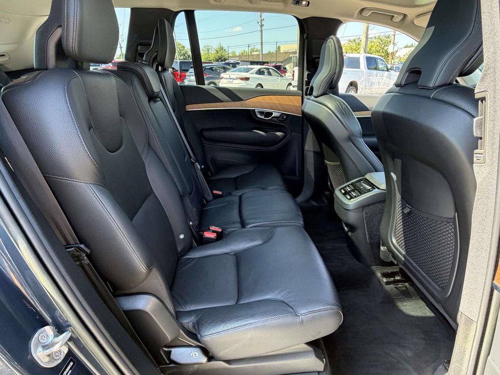 Used 2022 Volvo XC90 T6 Momentum w/ Advanced Package AWD/4WD image 10