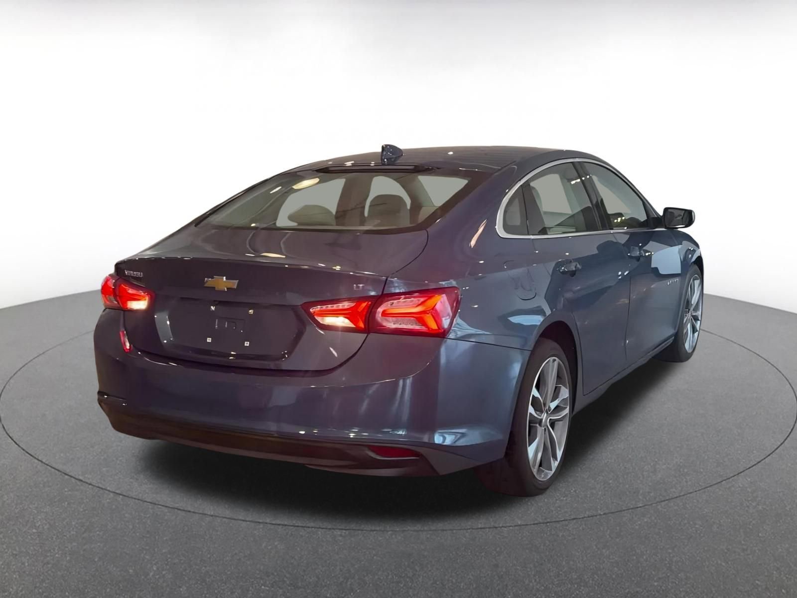 Used 2024 Chevrolet Malibu LT image 15