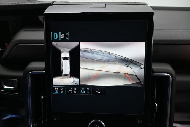 Used 2025 GMC Yukon XL Denali AWD/4WD image 25