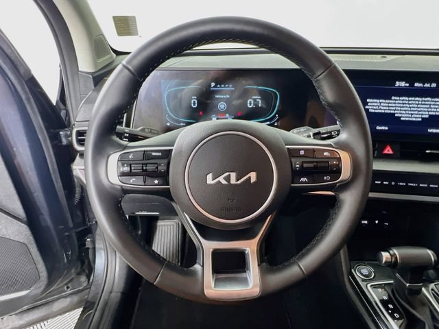 Used 2025 Kia Sportage EX FWD image 12