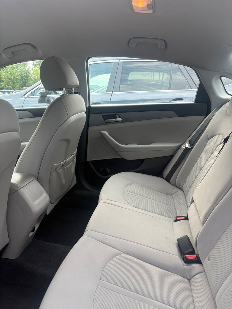 Used 2019 Hyundai Sonata SE FWD image 11