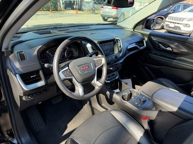 Used 2022 GMC Terrain SLT w/ Infotainment Package II AWD/4WD image 28