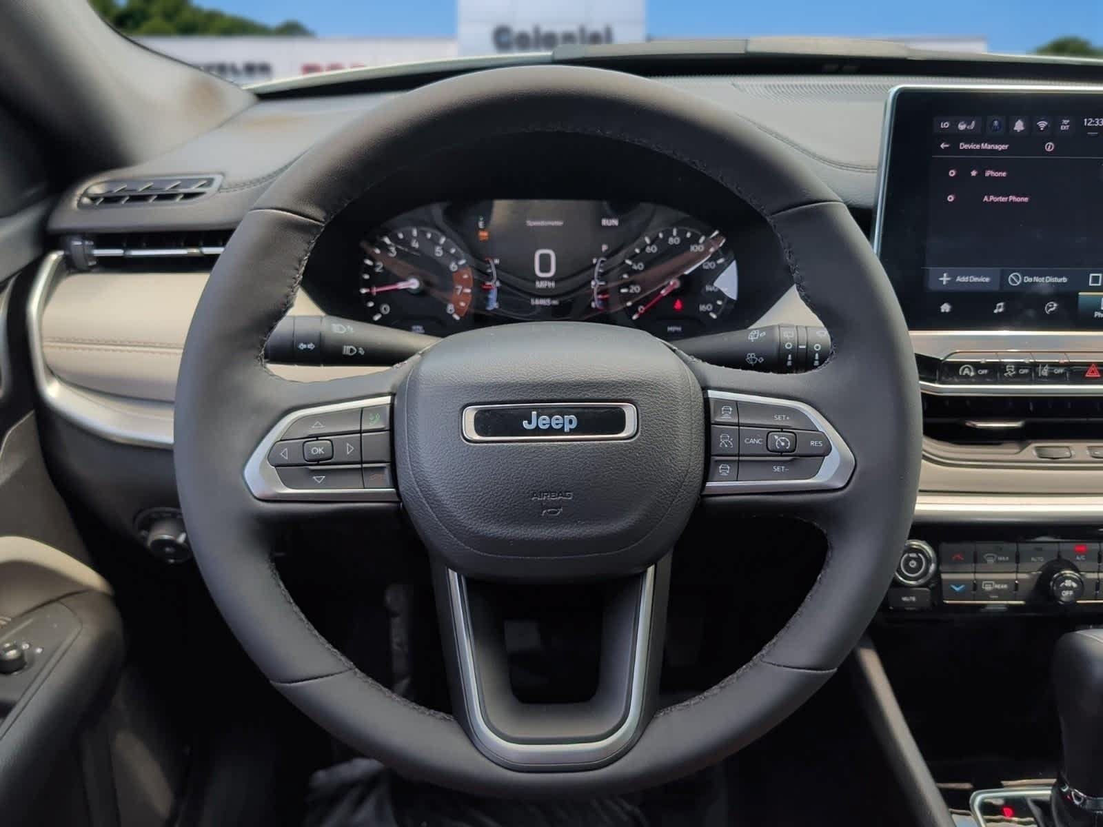 Used 2025 Jeep Compass Limited AWD/4WD image 17