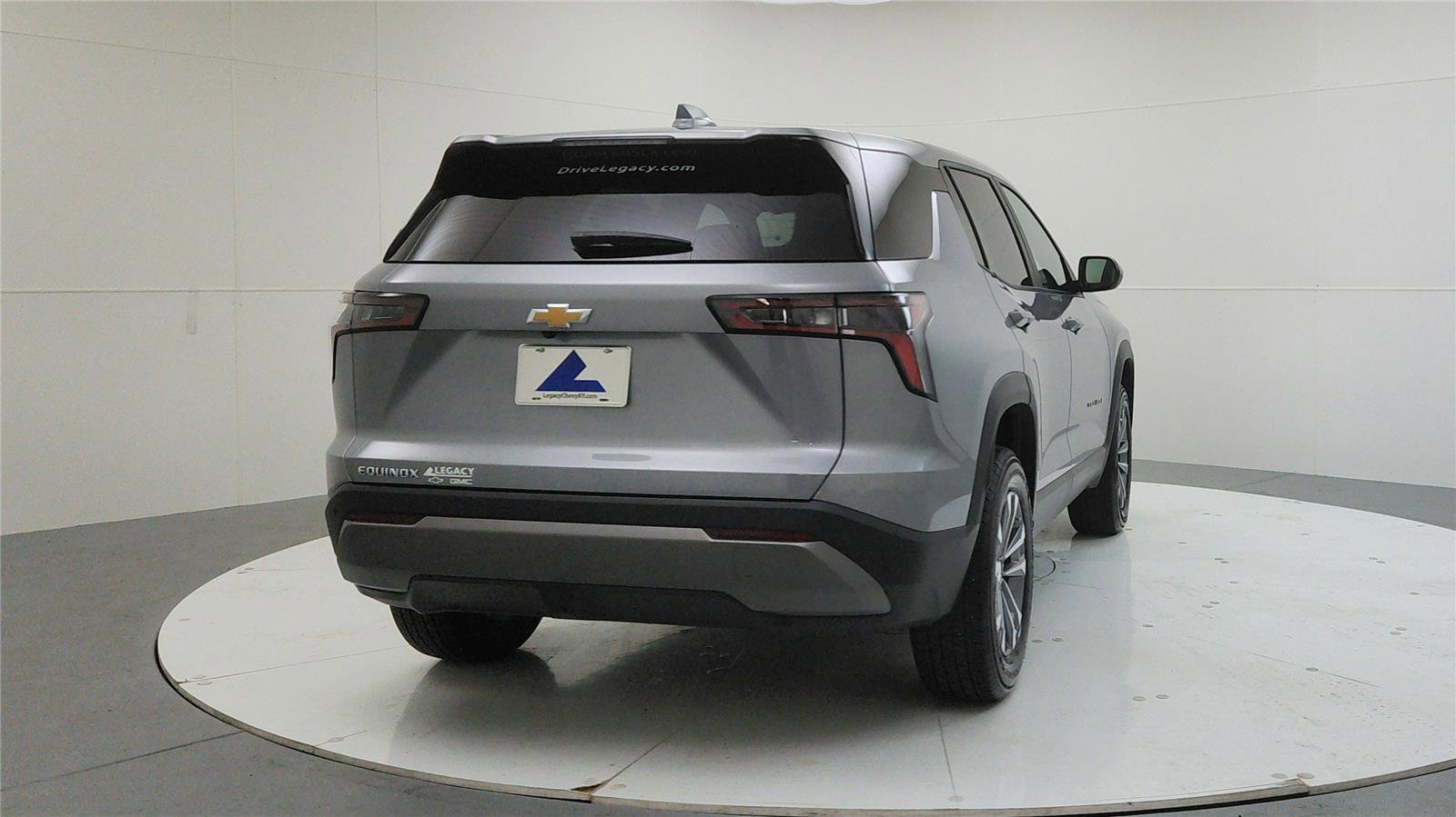 Used 2025 Chevrolet Equinox LT image 6