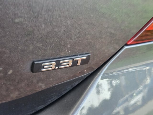 Used 2022 Genesis G70 3.3T RWD image 10