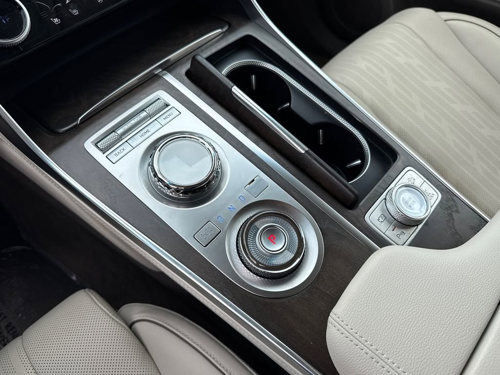 Used 2024 Genesis GV80 3.5T image 32