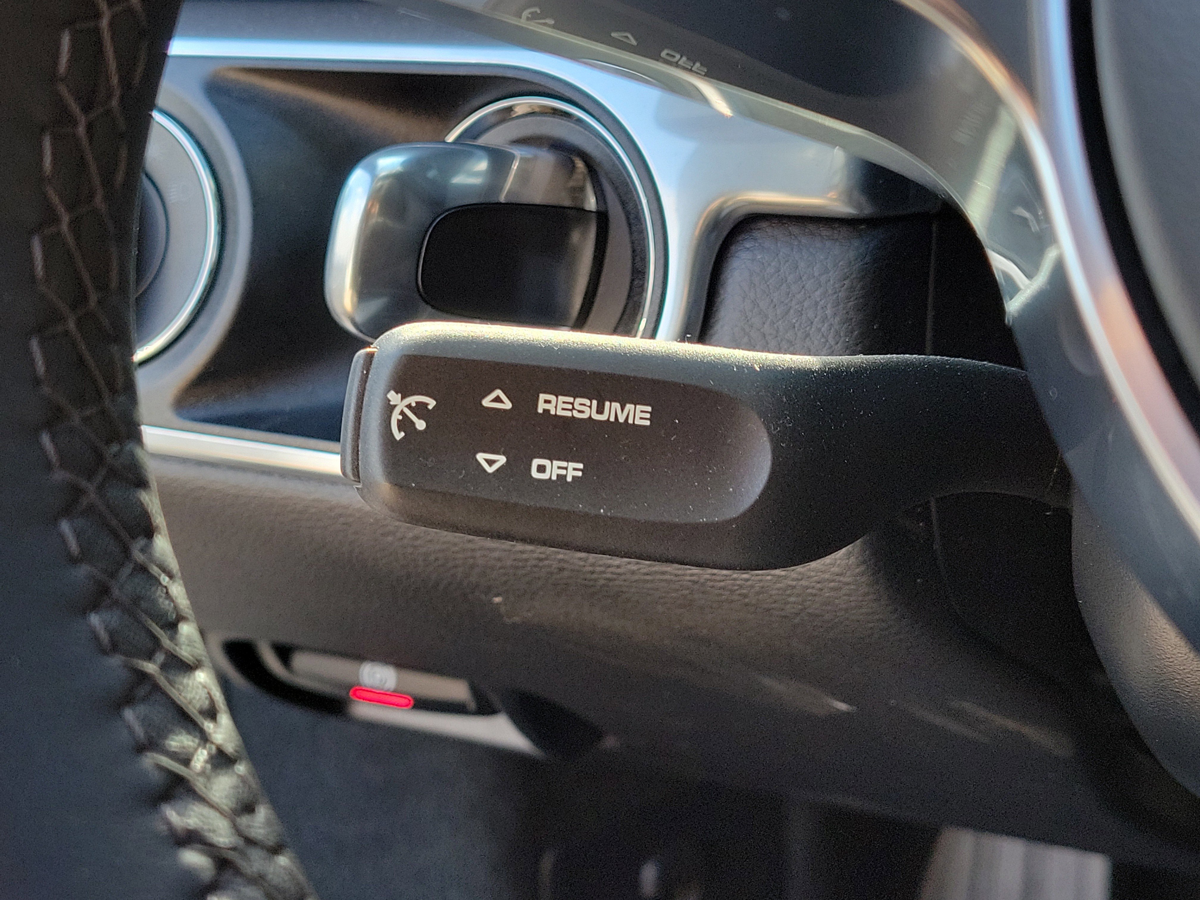 Used 2025 Porsche 718 Cayman RWD image 31