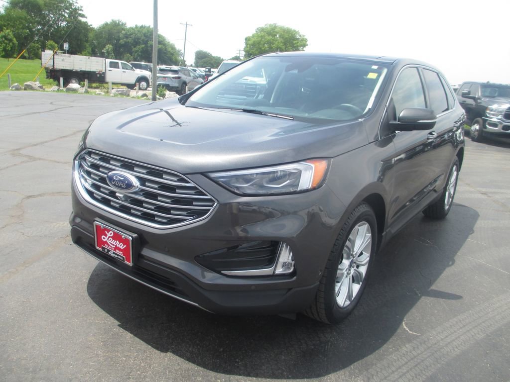 Used 2020 Ford Edge Titanium w/ Equipment Group 301A AWD/4WD image 13