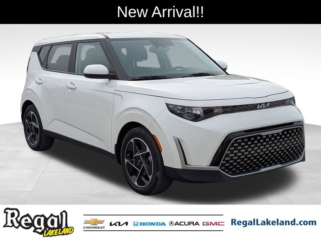 Used 2023 Kia Soul EX video 1