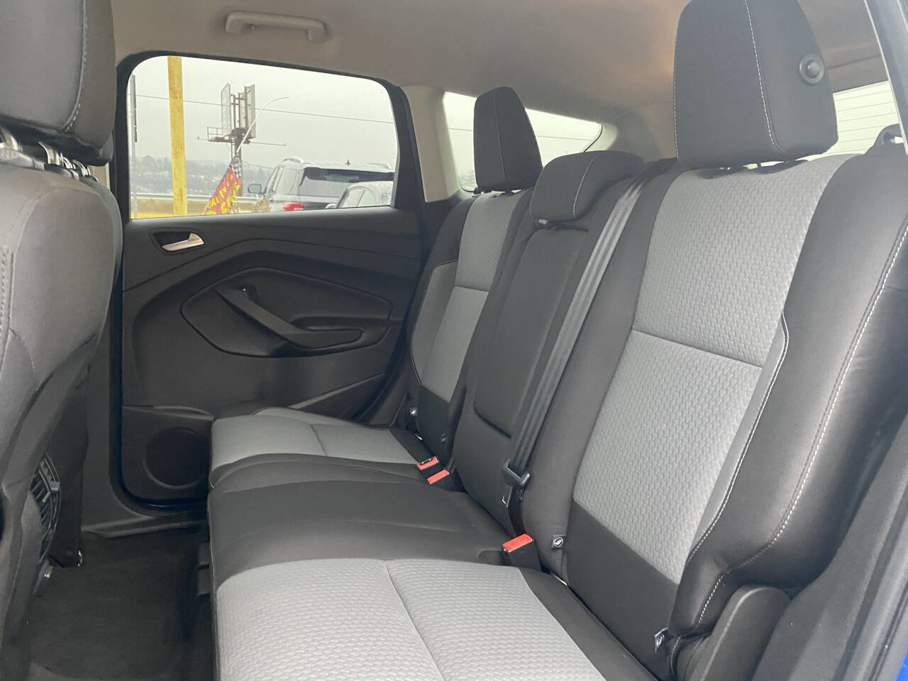 Used 2017 Ford Escape SE image 14