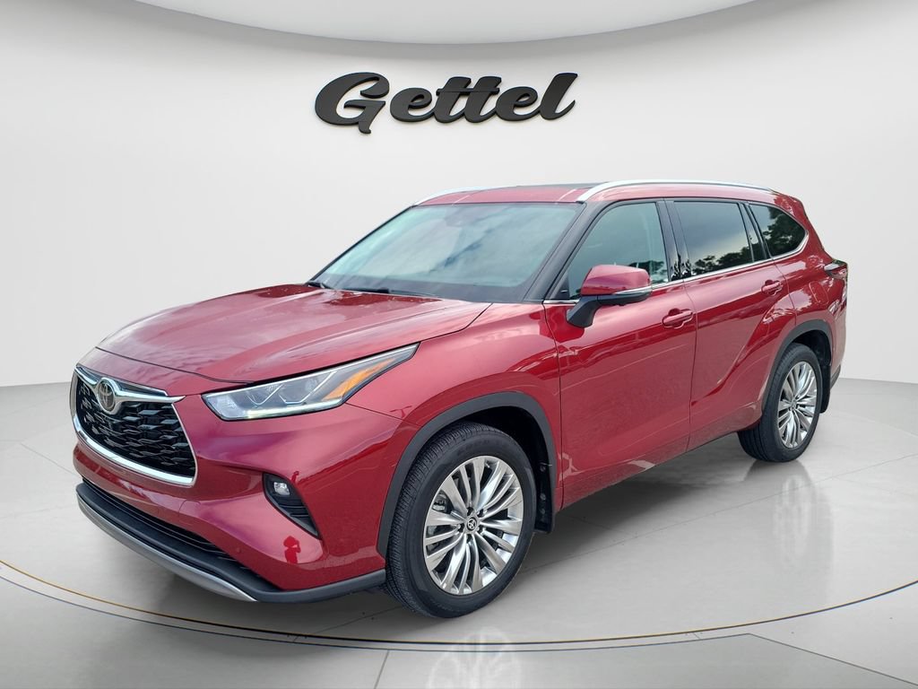 Used 2024 Toyota Highlander Platinum AWD/4WD image 1