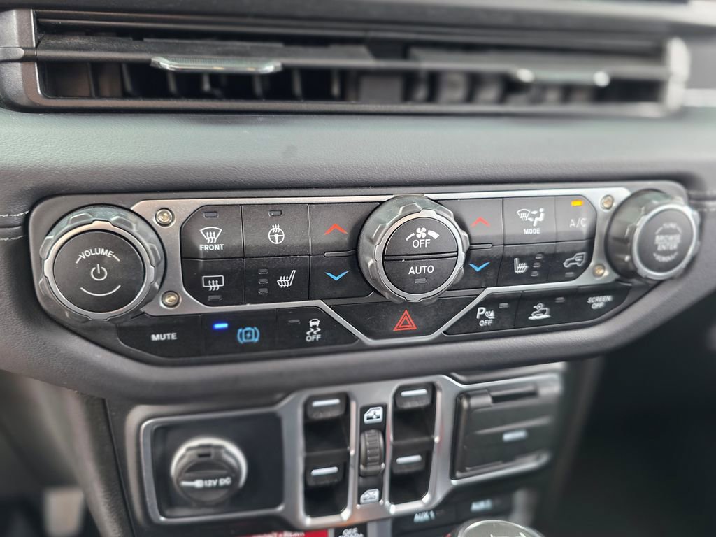 Used 2025 Jeep Wrangler Unlimited Rubicon 4xe w/ Safety Group image 31