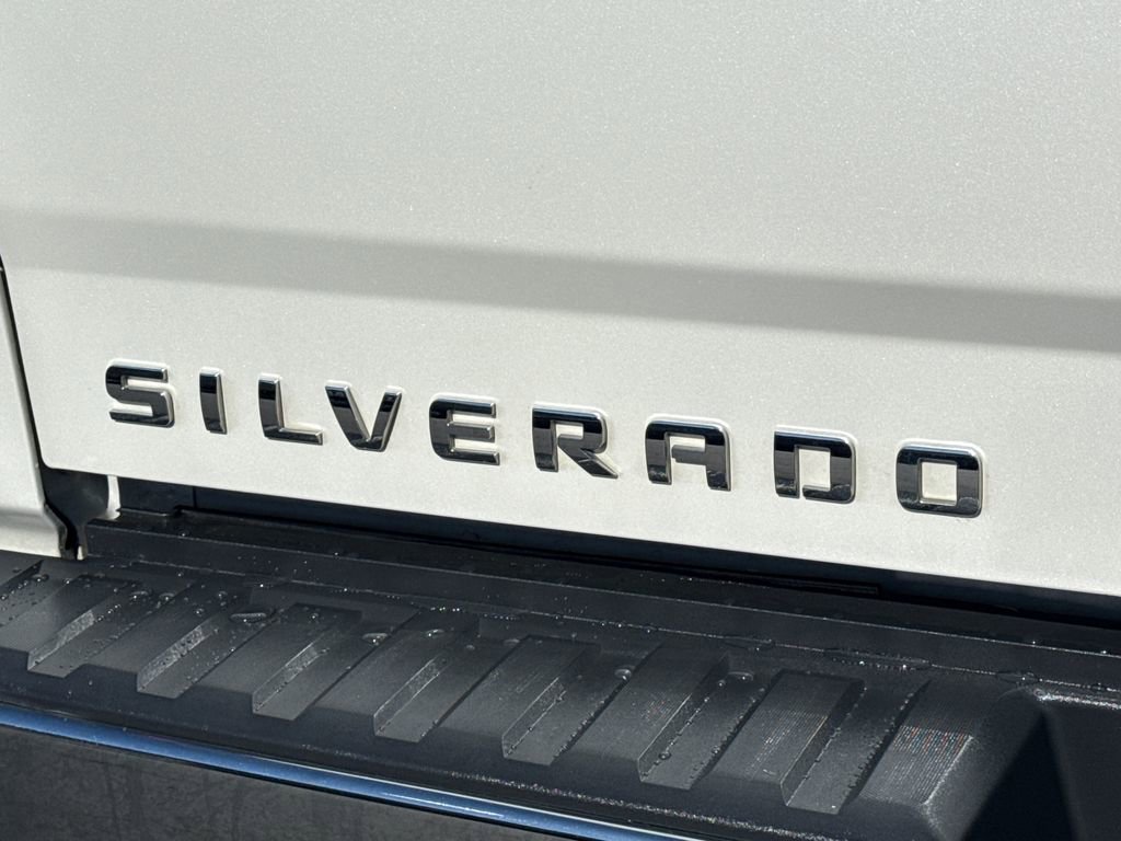 Used 2017 Chevrolet Silverado 1500 LT w/ Texas Edition image 12