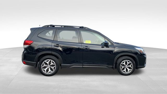 Used 2021 Subaru Forester Premium image 10