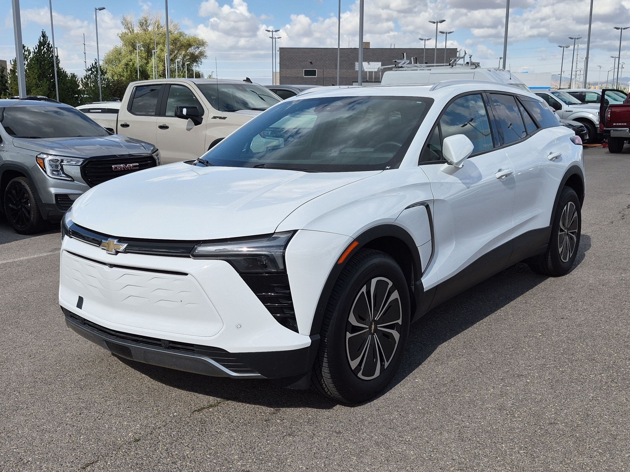 New 2025 Chevrolet Blazer EV LT w/ Super Cruise Package AWD/4WD image 9