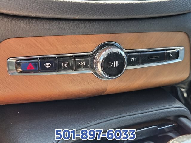 Used 2022 Volvo XC90 T5 Momentum FWD image 22