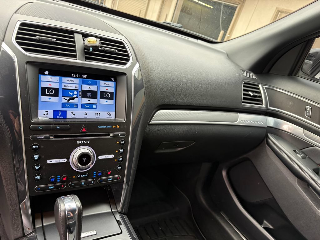 Used 2018 Ford Explorer Sport w/ Equipment Group 401A AWD/4WD image 21