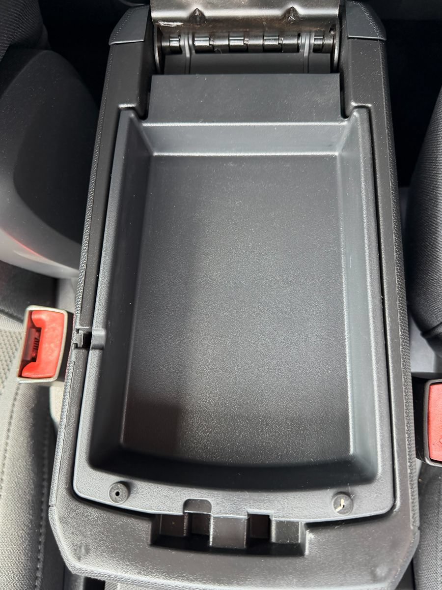 Used 2010 Dodge Avenger Express FWD image 18