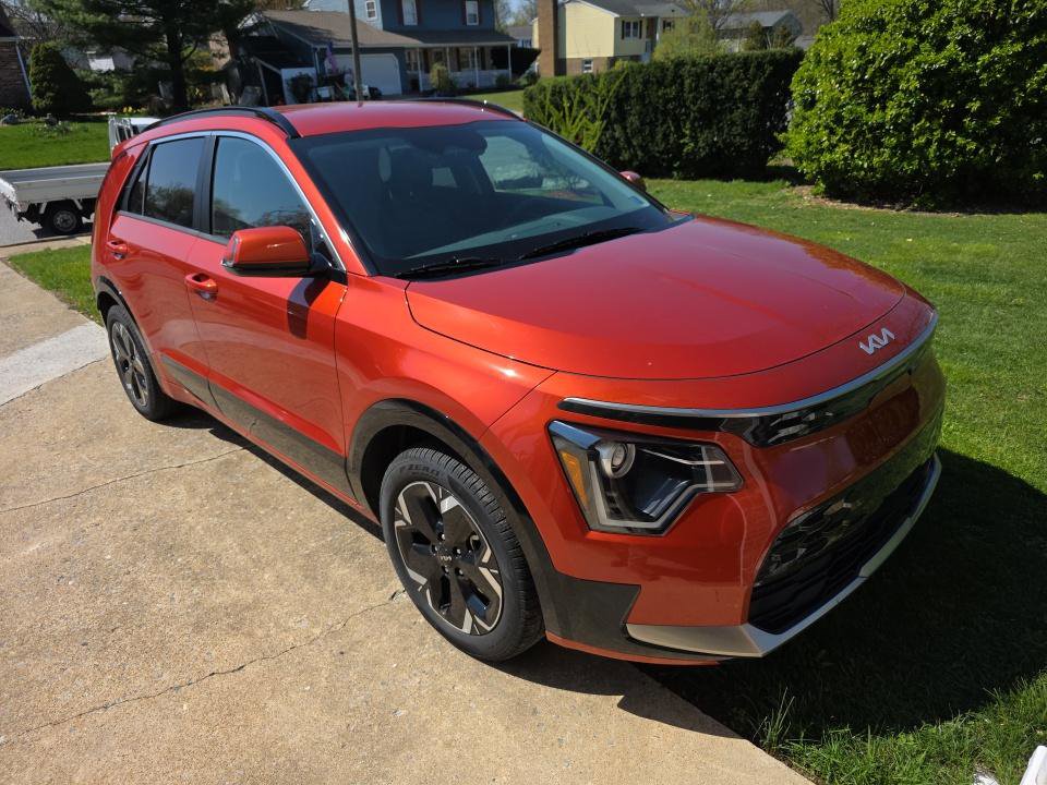 Used 2023 Kia Niro Wind w/ Wind Preserve Package image 2